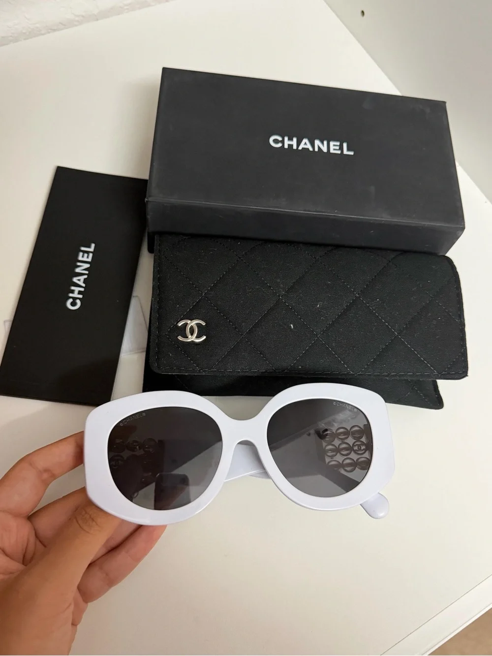 Authentic CHANEL White Round Sunglasses with Gold Chain Detail